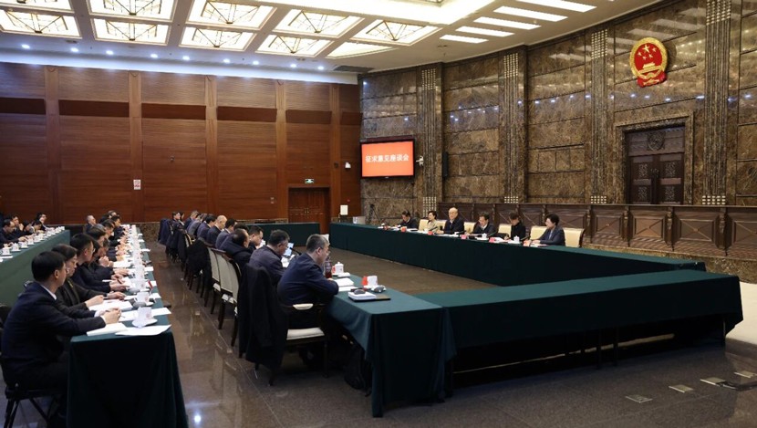 专家学者谈“报告”：理论实践相融 关心...