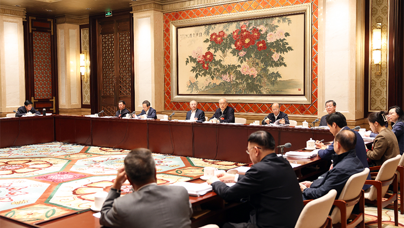 代表审议意见帮助法院明确工作重点